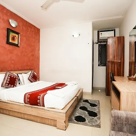 Hotel Om Paradise Near Igi Delhi Airport
